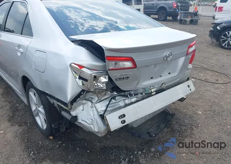 2013 Toyota Camry Se z USA, uszkodzony, nr VIN 4T1BF1FK3DU671078